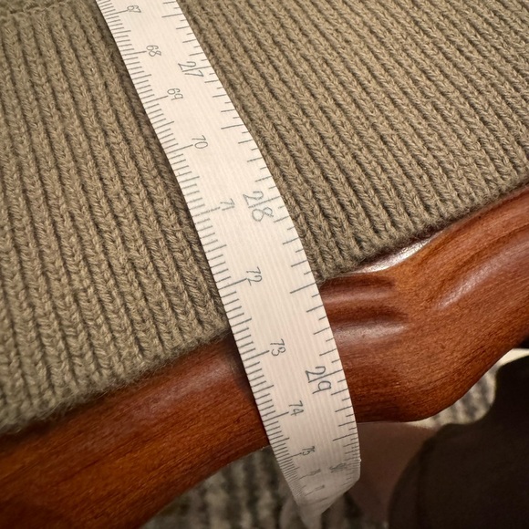 Banana Republic sweater - Picture 8 of 8